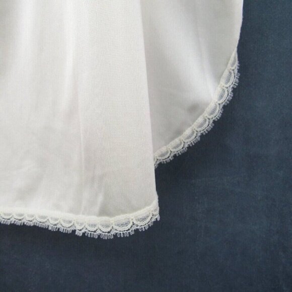 Vanity Fair Vintage Ivory Lace Trim Half Slip Side Slit Size L Nylon 24 Inch - Picture 2 of 7